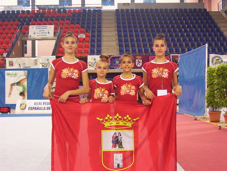 Las cuatro gimnastas